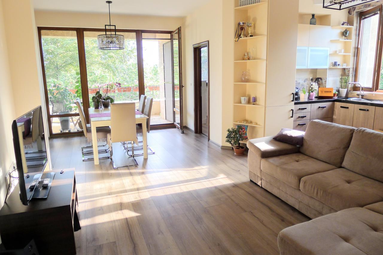 Sea Garden Lux Apartment Varna Exterior photo